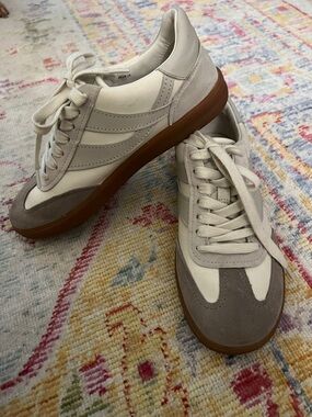Vince Cream and Taupe Leather & Suede Sneakers with Gum Sole